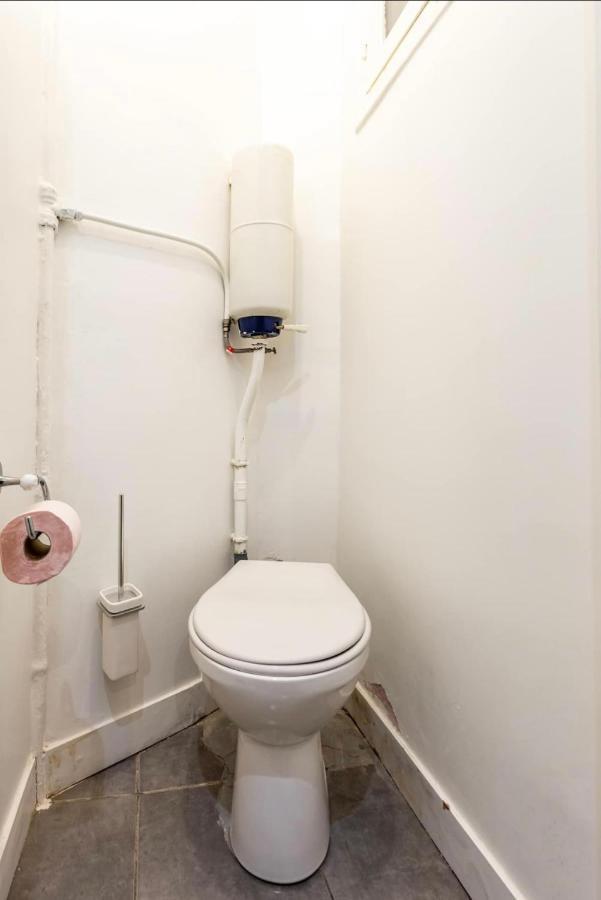 Abbesses - Superbe Appartement Avec Cheminees Paris Ngoại thất bức ảnh