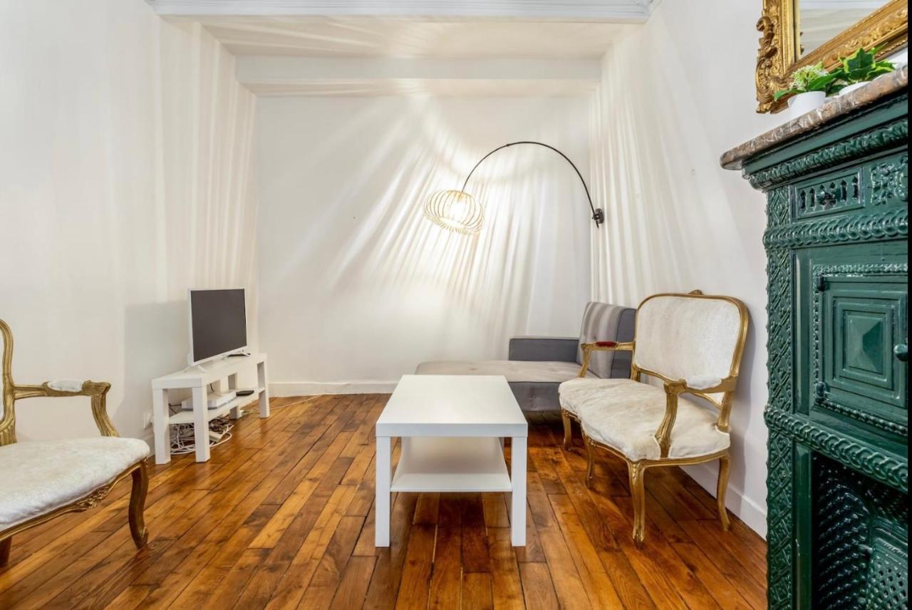 Abbesses - Superbe Appartement Avec Cheminees Paris Ngoại thất bức ảnh