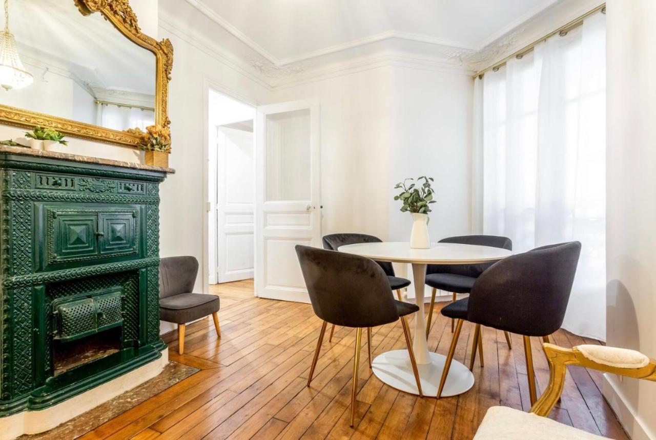 Abbesses - Superbe Appartement Avec Cheminees Paris Ngoại thất bức ảnh